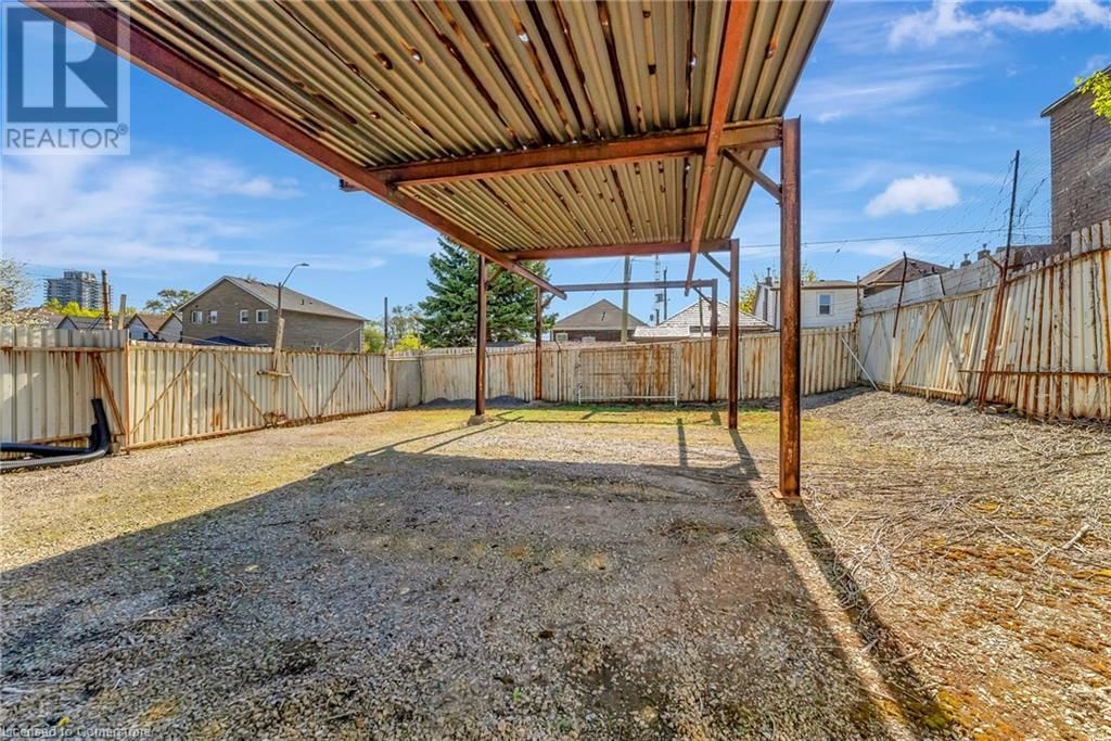 522 JAMES STREET NORTH Image 18