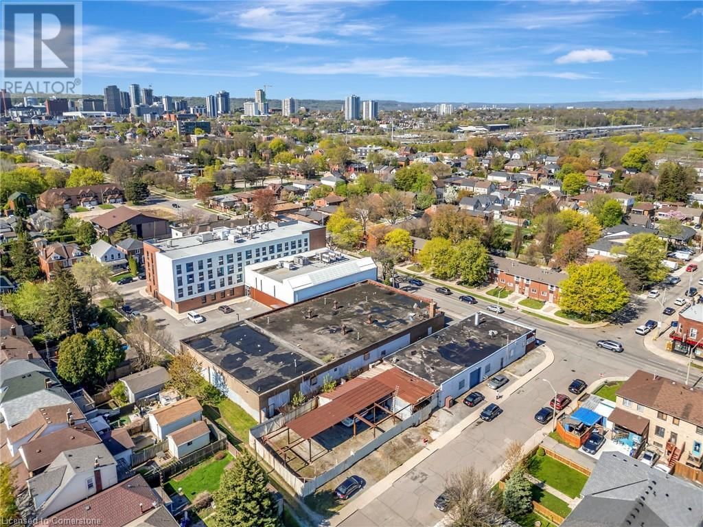 522 JAMES STREET NORTH Image 25