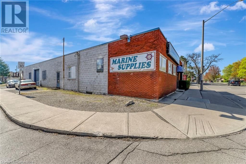 522 JAMES STREET NORTH Image 3