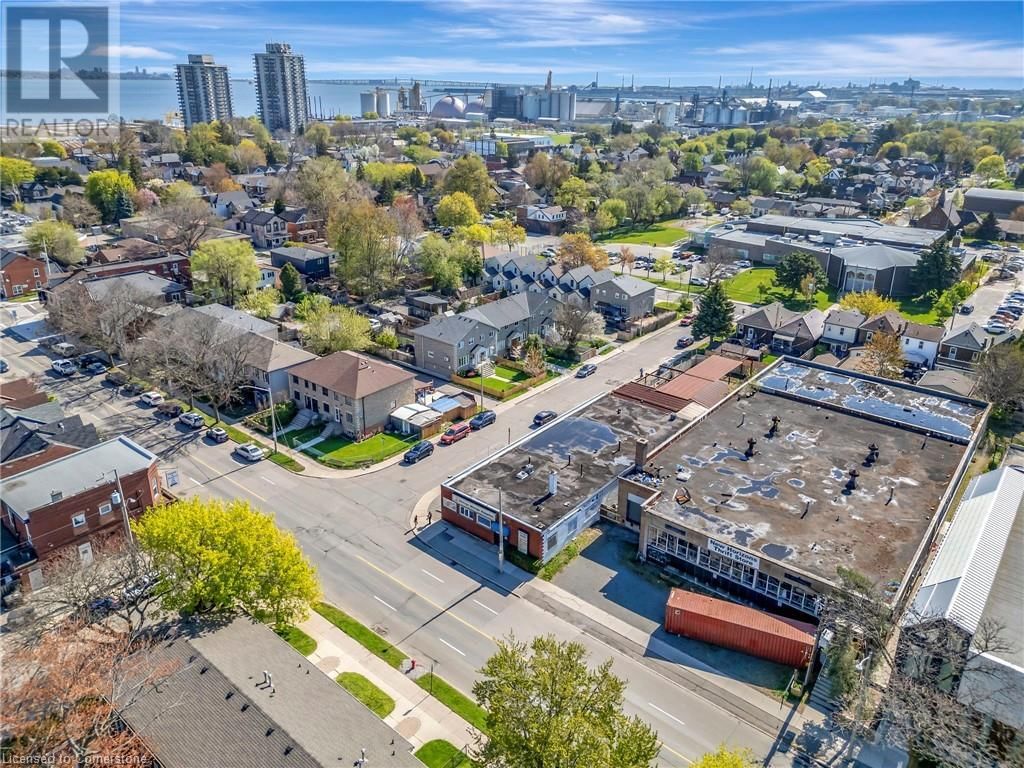 522 JAMES STREET NORTH Image 30