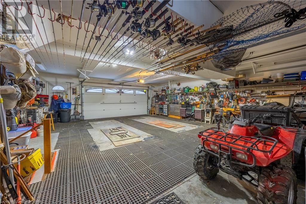 16 HILLTOP DRIVE Image 11