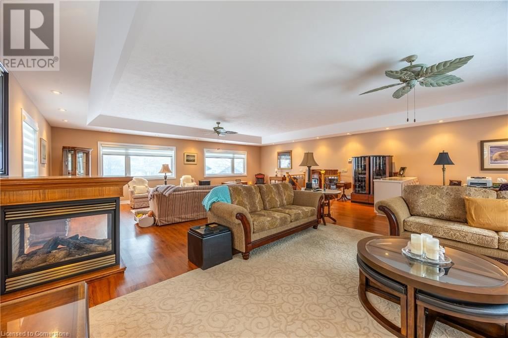16 HILLTOP DRIVE Image 14