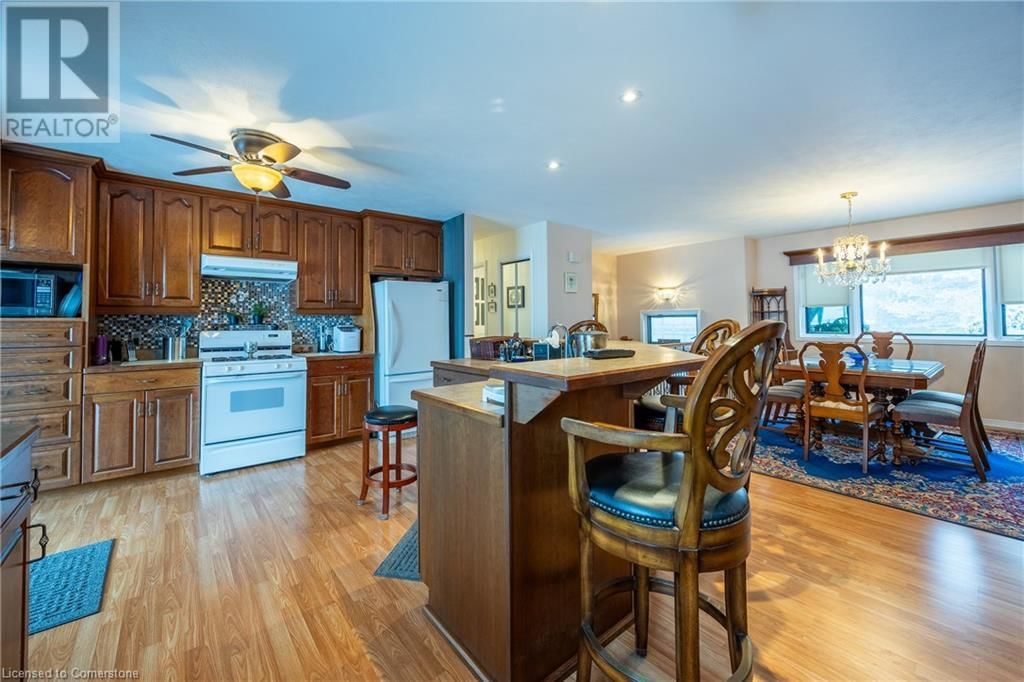 16 HILLTOP DRIVE Image 16