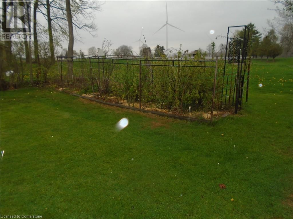 16 HILLTOP DRIVE Image 9