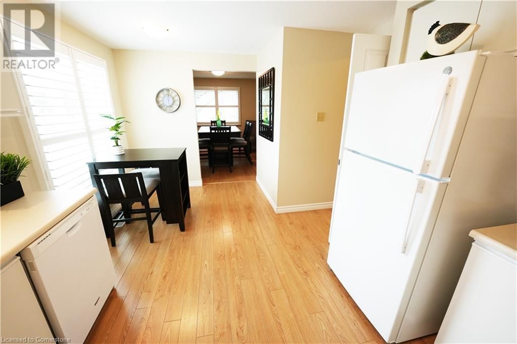 204 QUINTE COURT Image 22