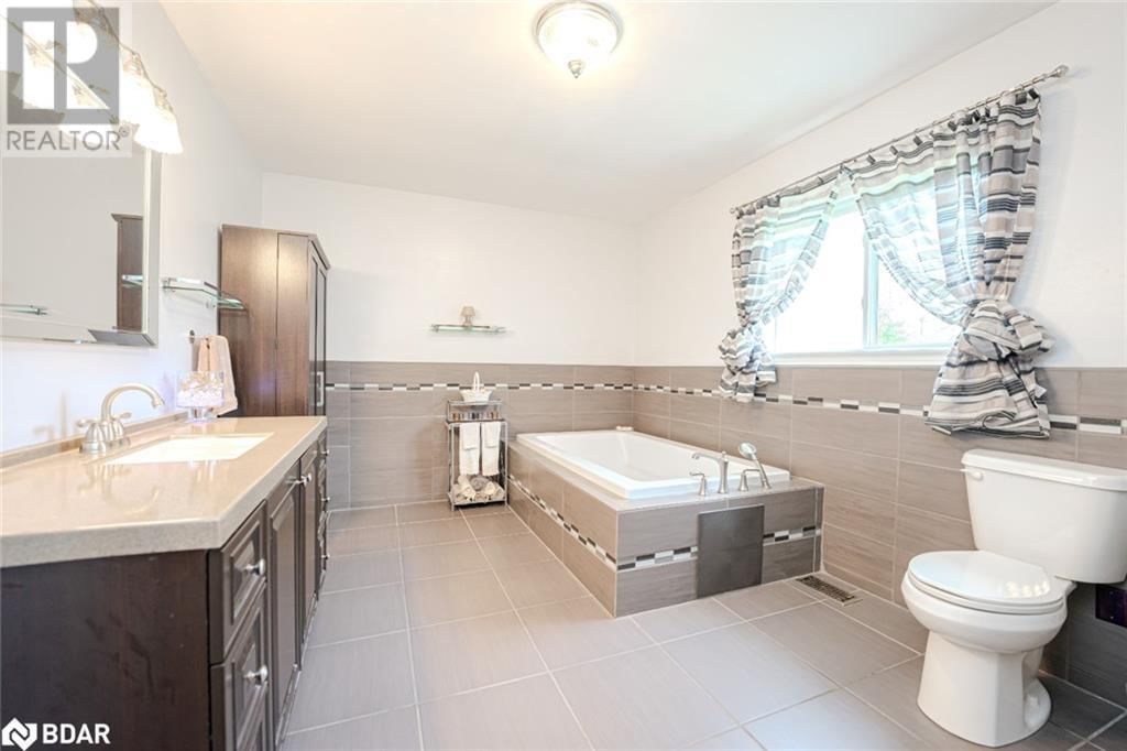 8747 10TH LINE Image 11