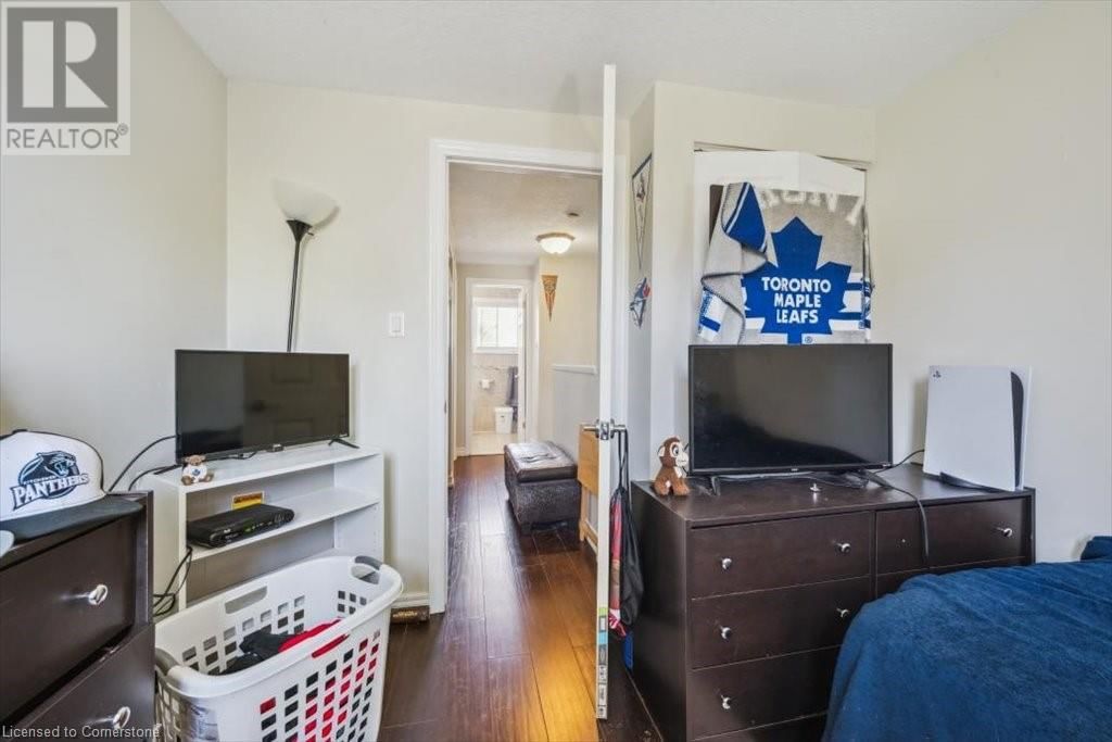 A - 421 BAIRSTOW CRESCENT Image 26