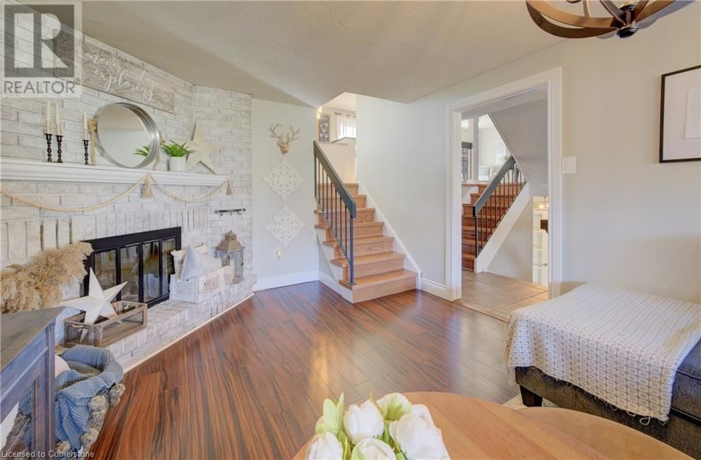 47 MANOR DRIVE Image 13