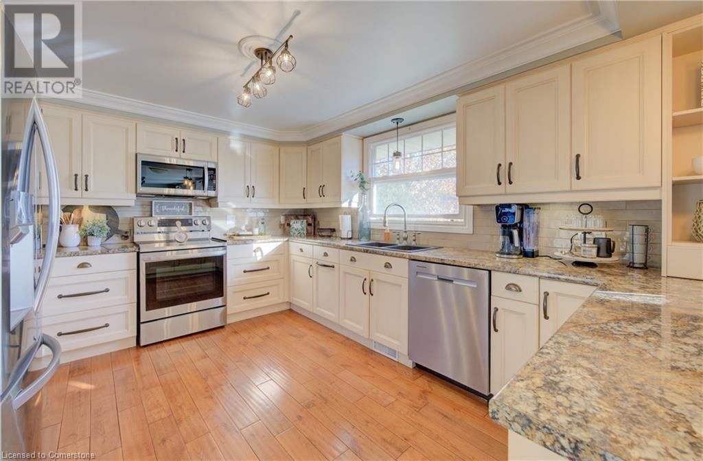 47 MANOR DRIVE Image 22