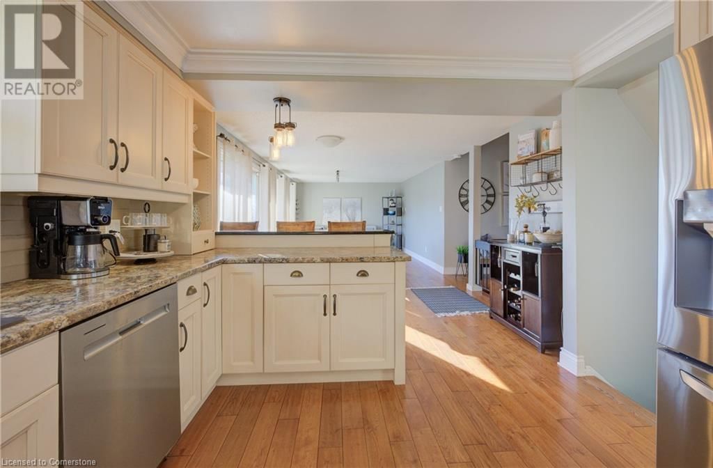 47 MANOR DRIVE Image 26