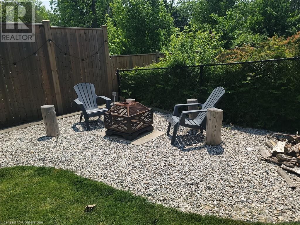 47 MANOR DRIVE Image 44