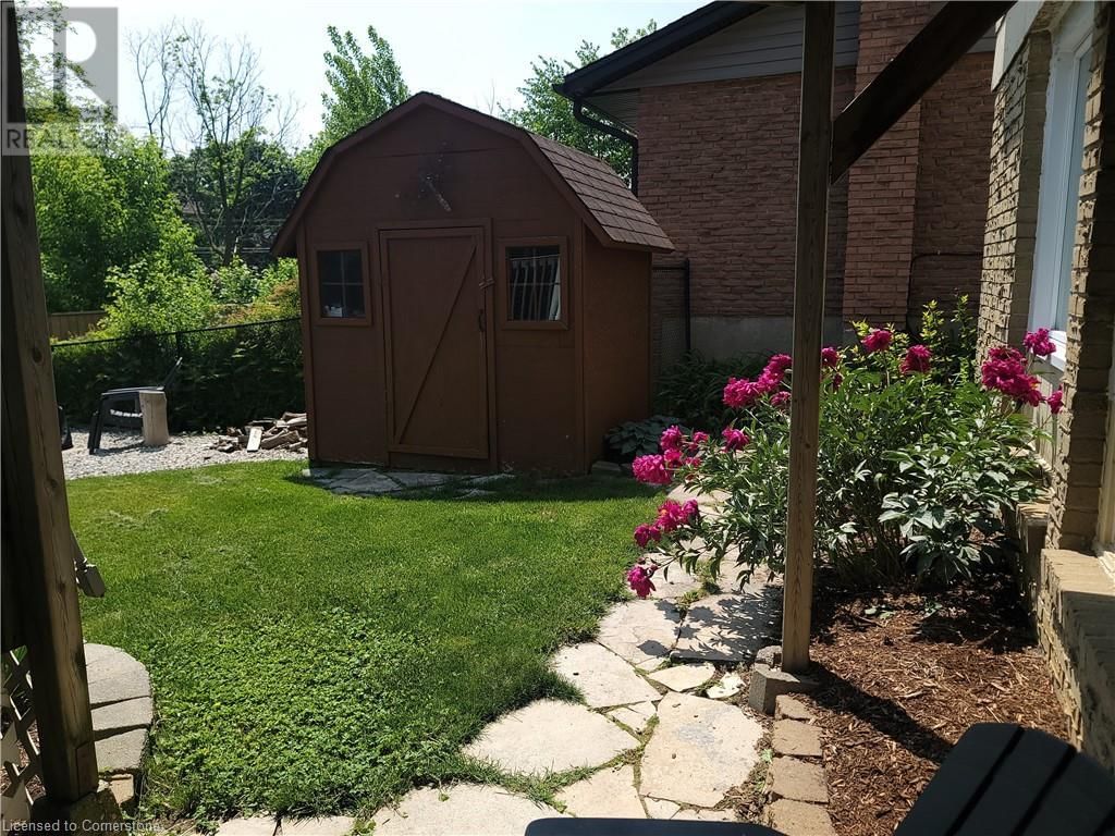 47 MANOR DRIVE Image 48