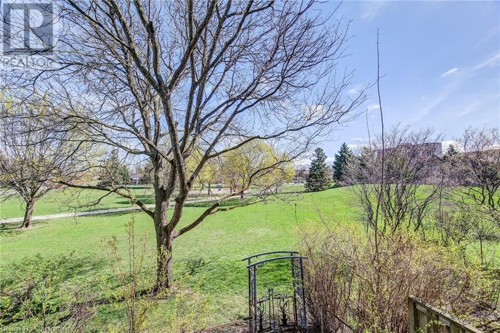 26 - 111 TRAYNOR AVENUE Image 13