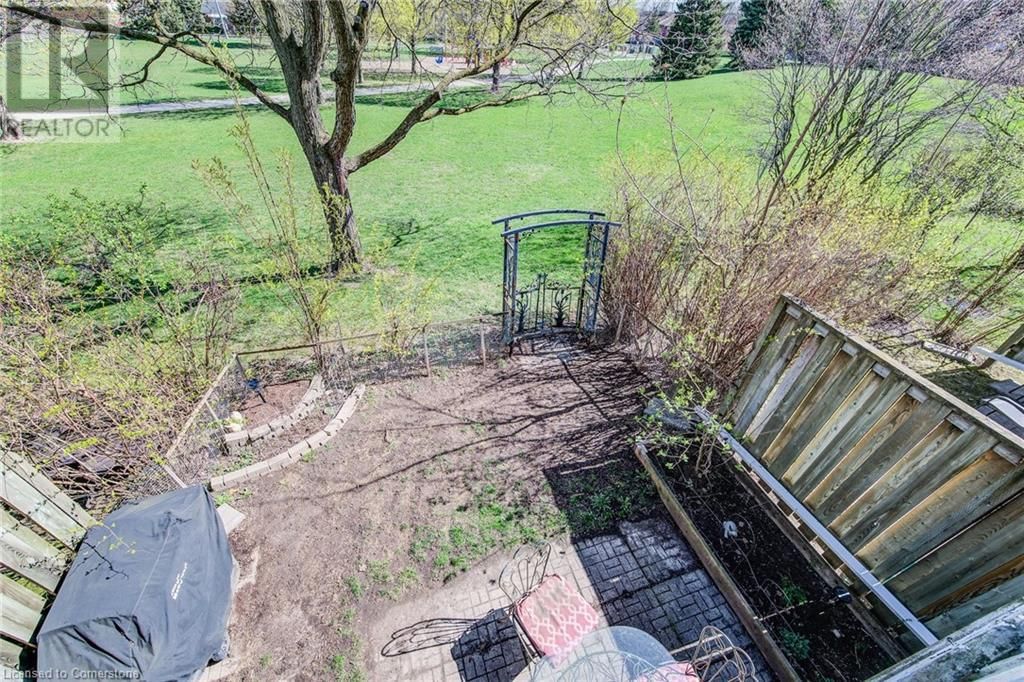 26 - 111 TRAYNOR AVENUE Image 14