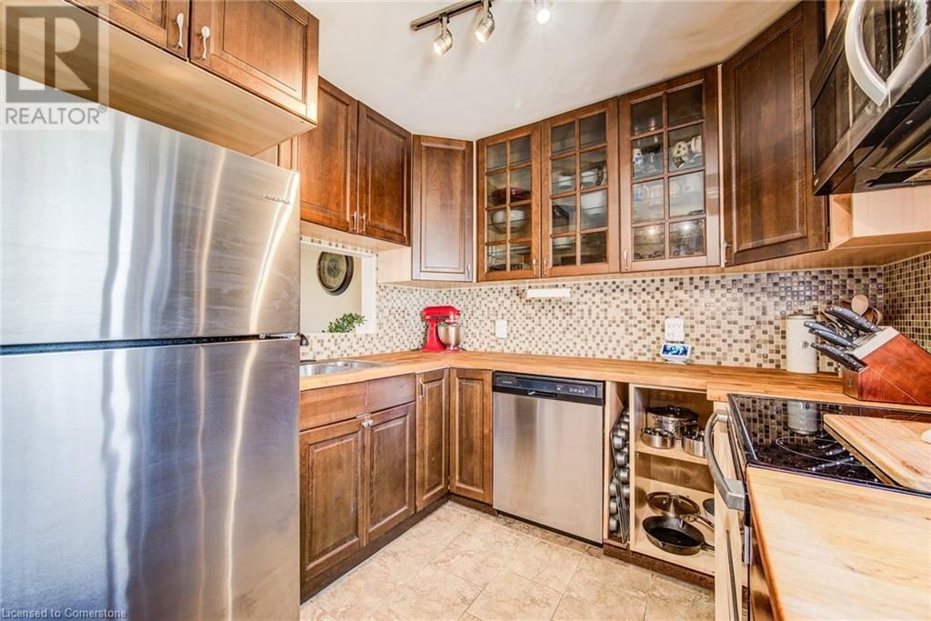 26 - 111 TRAYNOR AVENUE Image 21