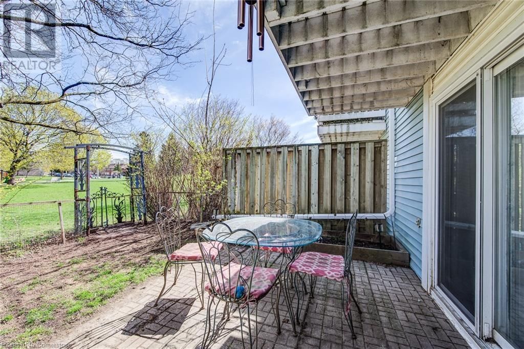 26 - 111 TRAYNOR AVENUE Image 38