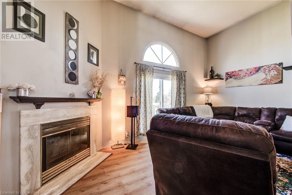 26 - 111 TRAYNOR AVENUE Image 6