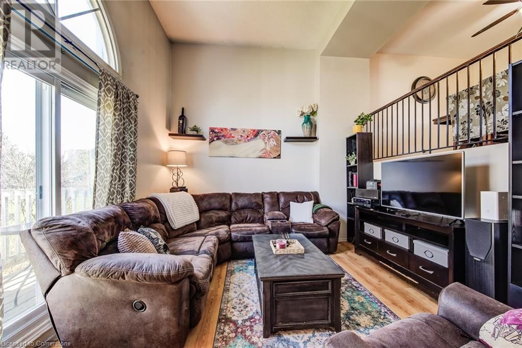 26 - 111 TRAYNOR AVENUE Image 7