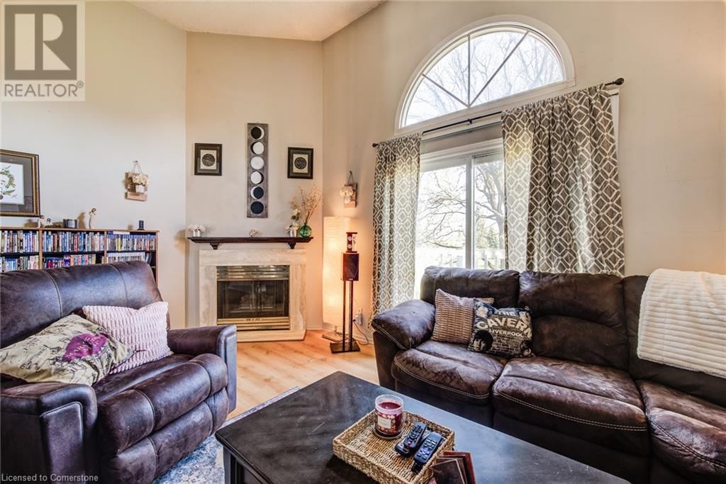 26 - 111 TRAYNOR AVENUE Image 8