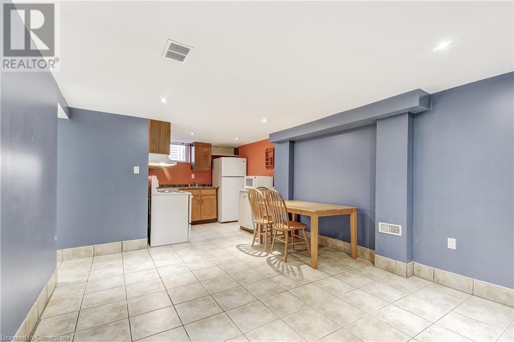 1470 FISHER AVENUE Image 28