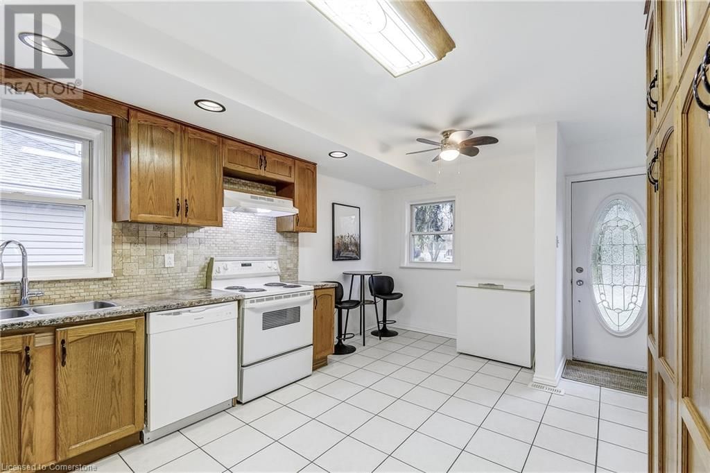 1470 FISHER AVENUE Image 5