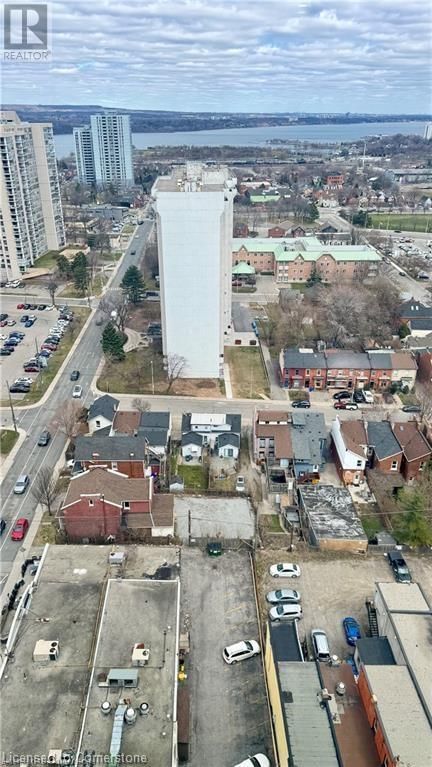 1909 - 15 QUEEN STREET SOUTH Image 31