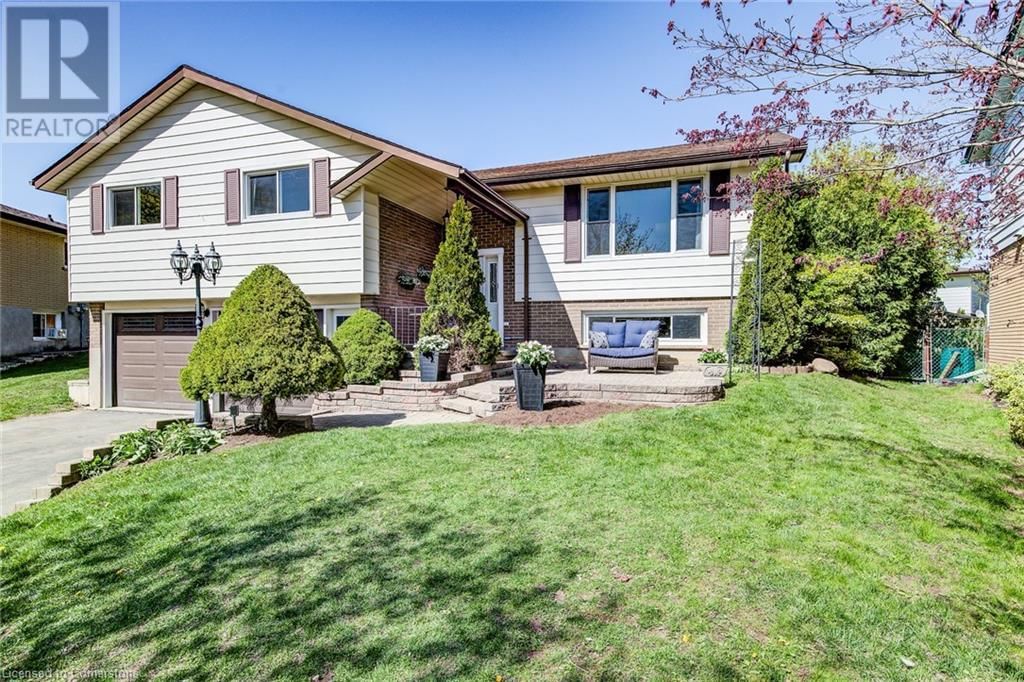 330 DALEVIEW PLACE Image 2