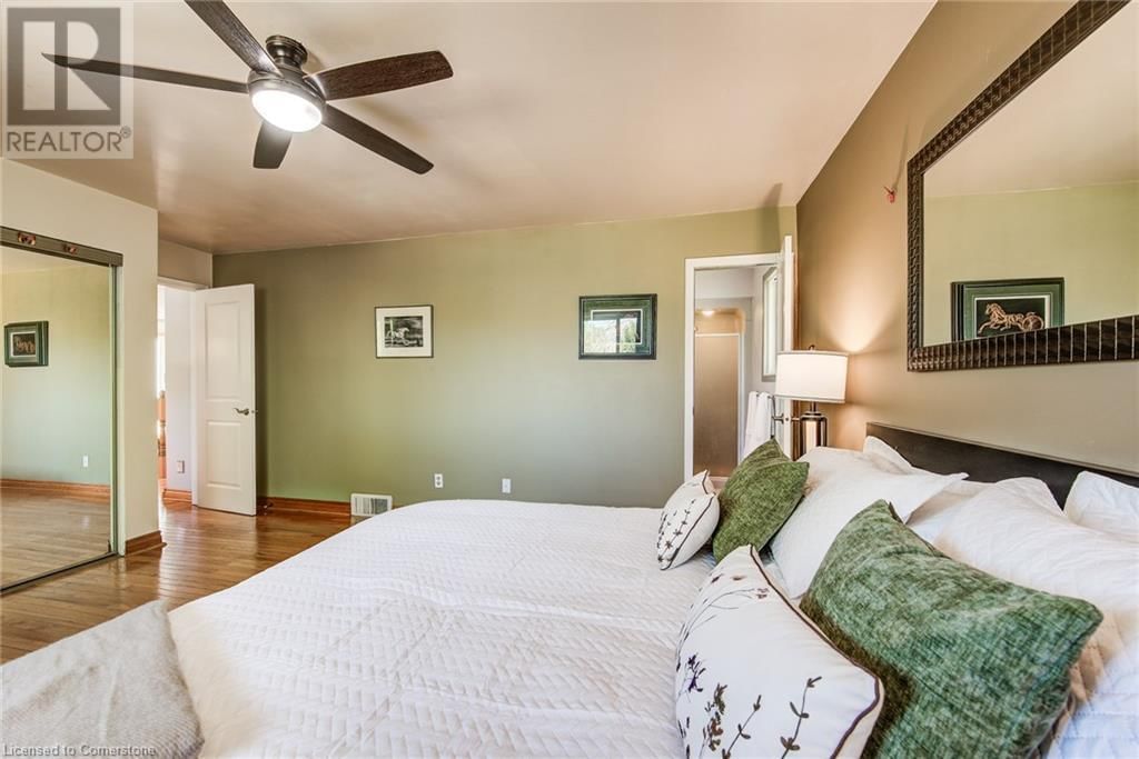 330 DALEVIEW PLACE Image 23