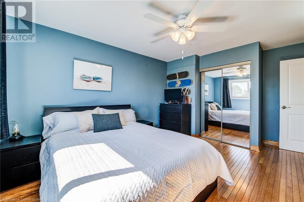 330 DALEVIEW PLACE Image 29
