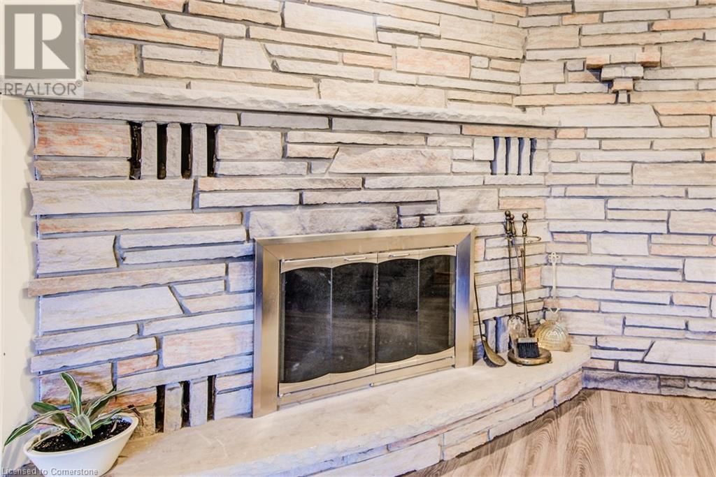 330 DALEVIEW PLACE Image 34