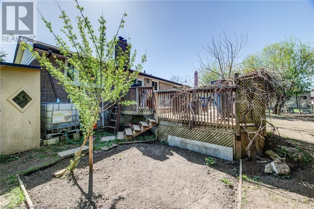 330 DALEVIEW PLACE Image 47