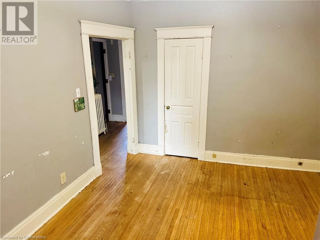 32 SIMEON STREET Image 11