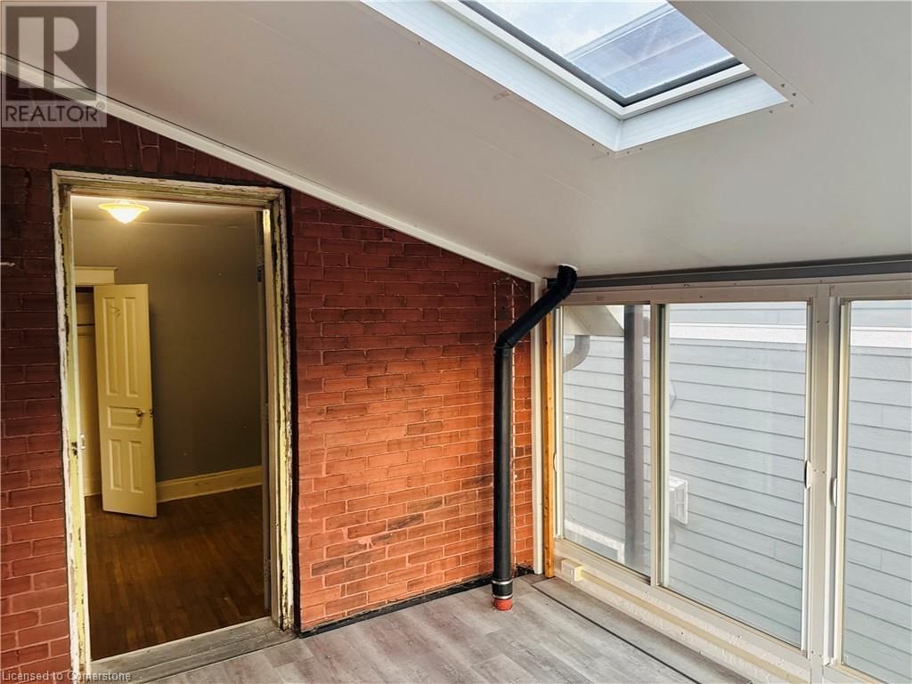 32 SIMEON STREET Image 13