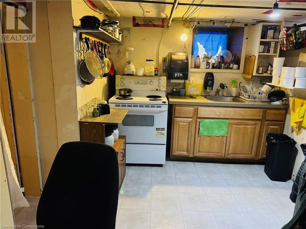 32 SIMEON STREET Image 32