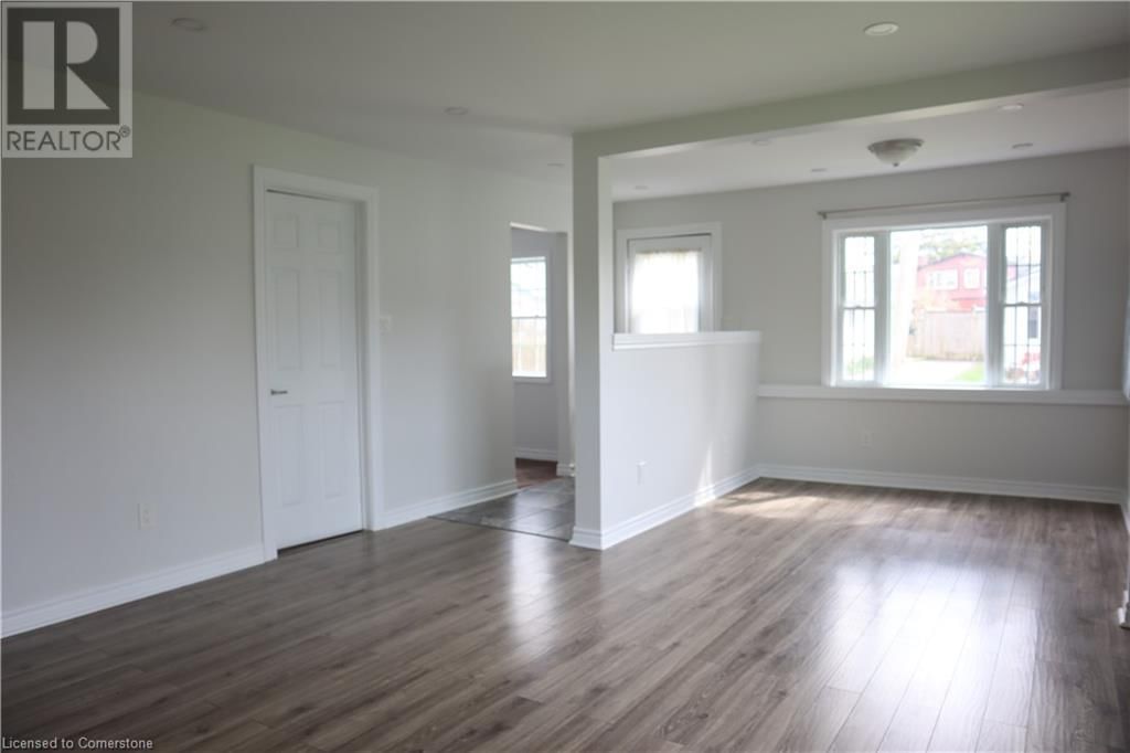 273 OXFORD AVENUE Image 7