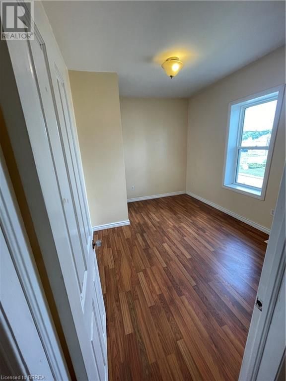 34 YOUNG STREET Image 8