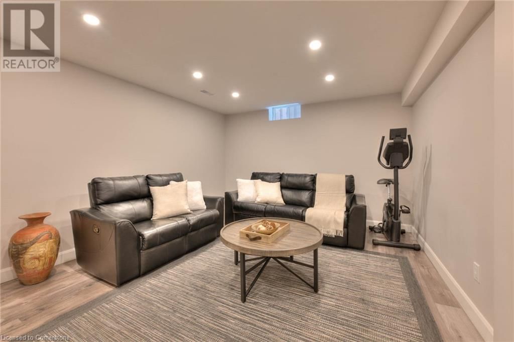 34 REISTVIEW STREET Image 36