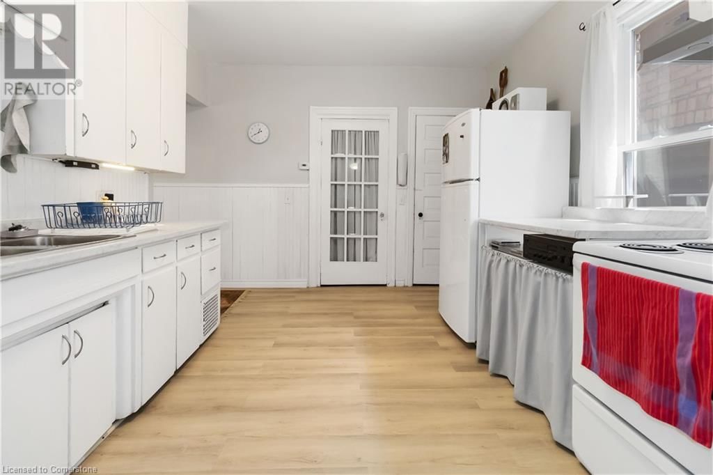 12 DUKE STREET Image 19