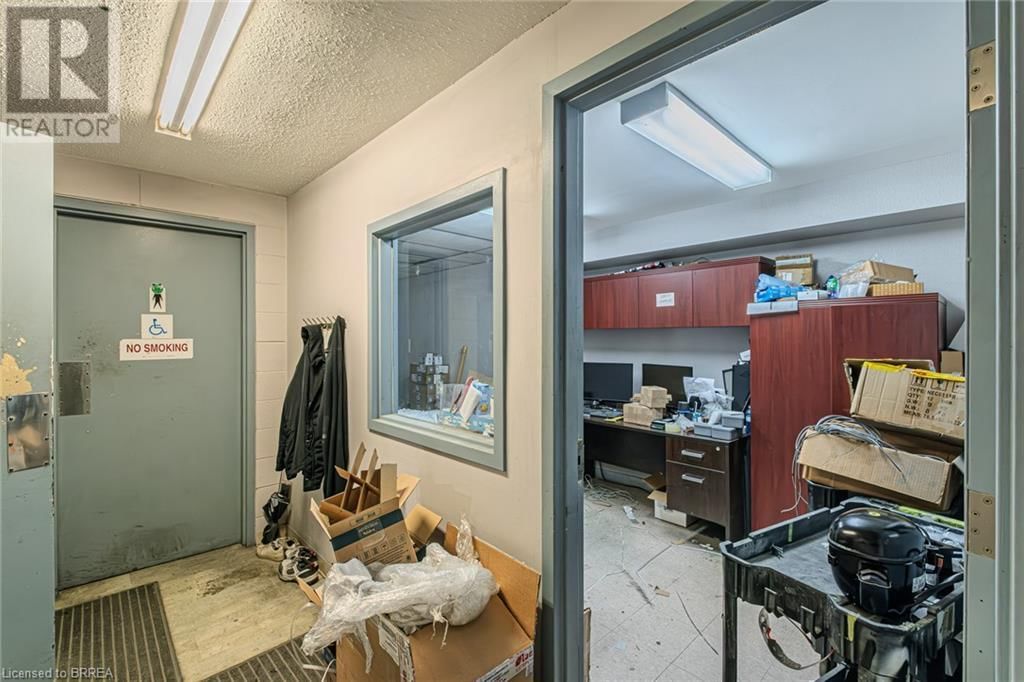 396 HENRY STREET Image 19