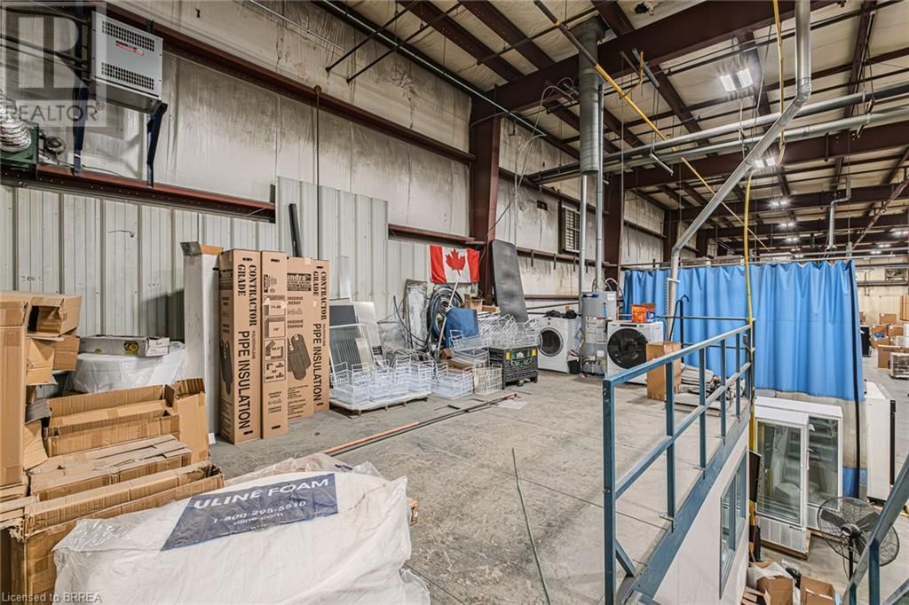 396 HENRY STREET Image 20