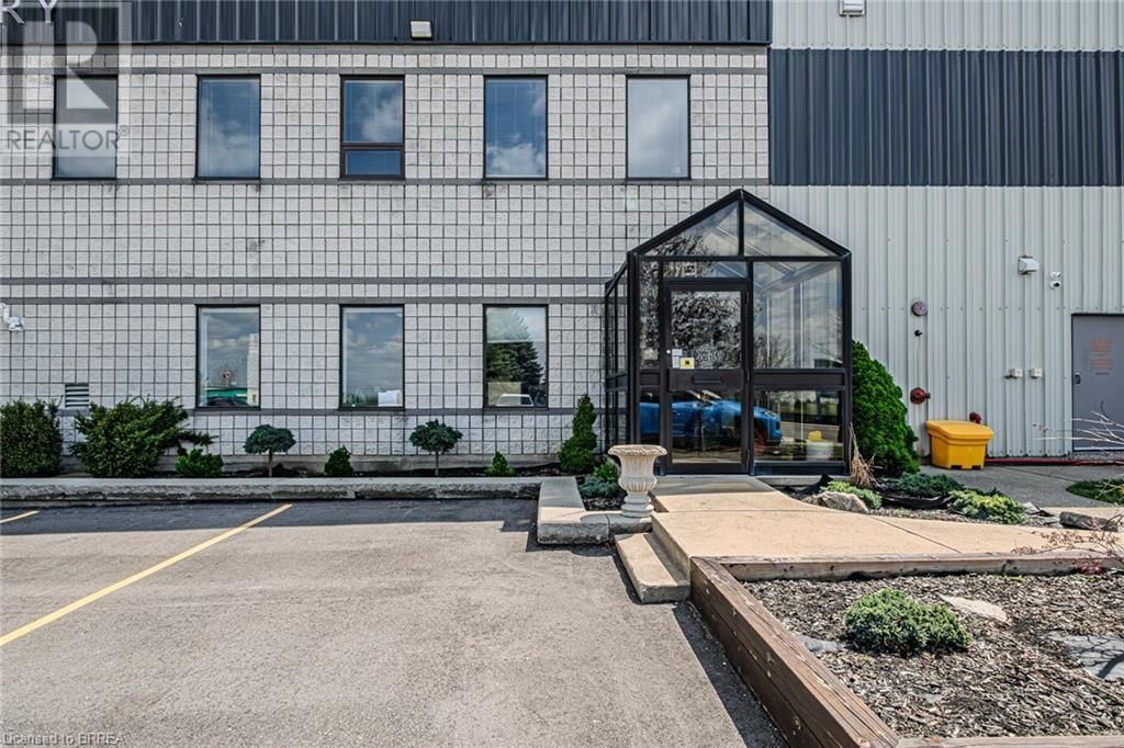 396 HENRY STREET Image 4