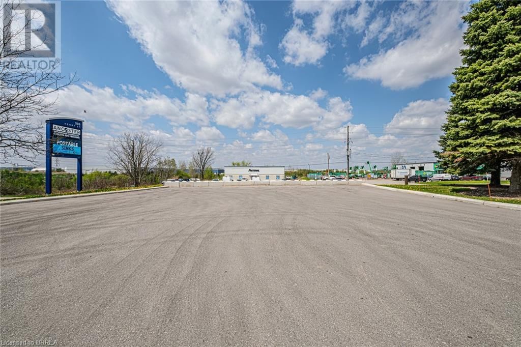 396 HENRY STREET Image 6