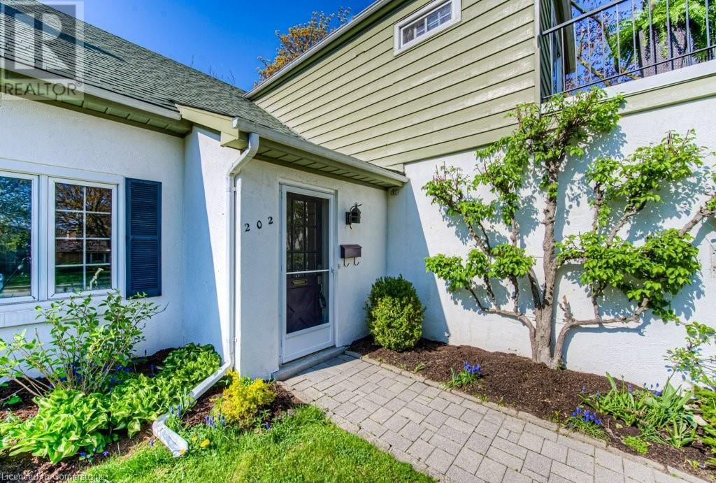 202 FORSYTH DRIVE Image 3