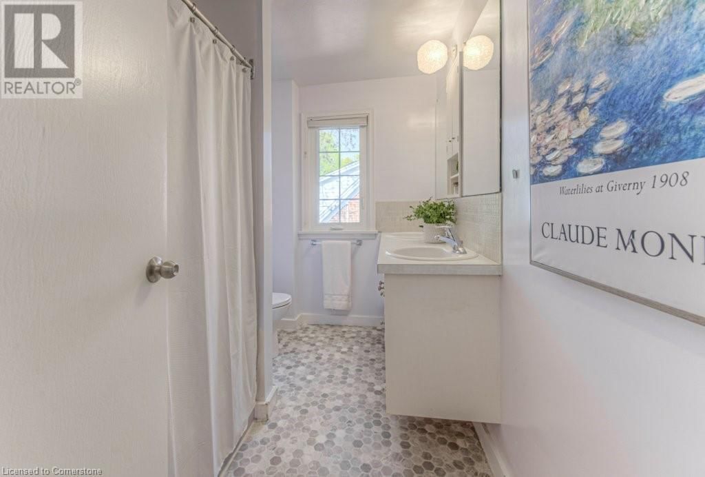 202 FORSYTH DRIVE Image 35