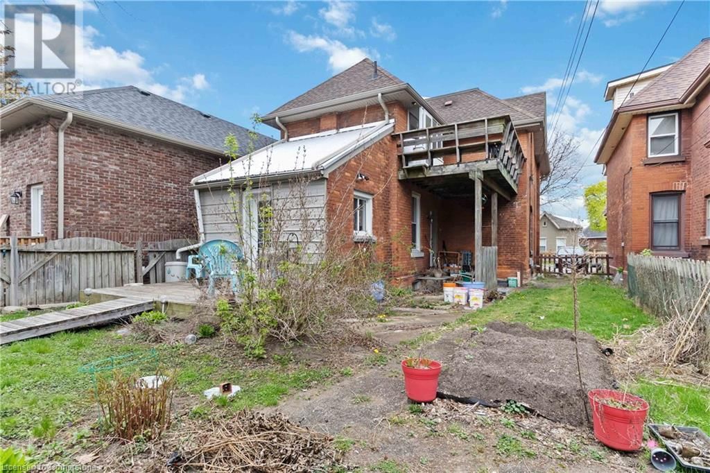 13 SARAH STREET Image 26