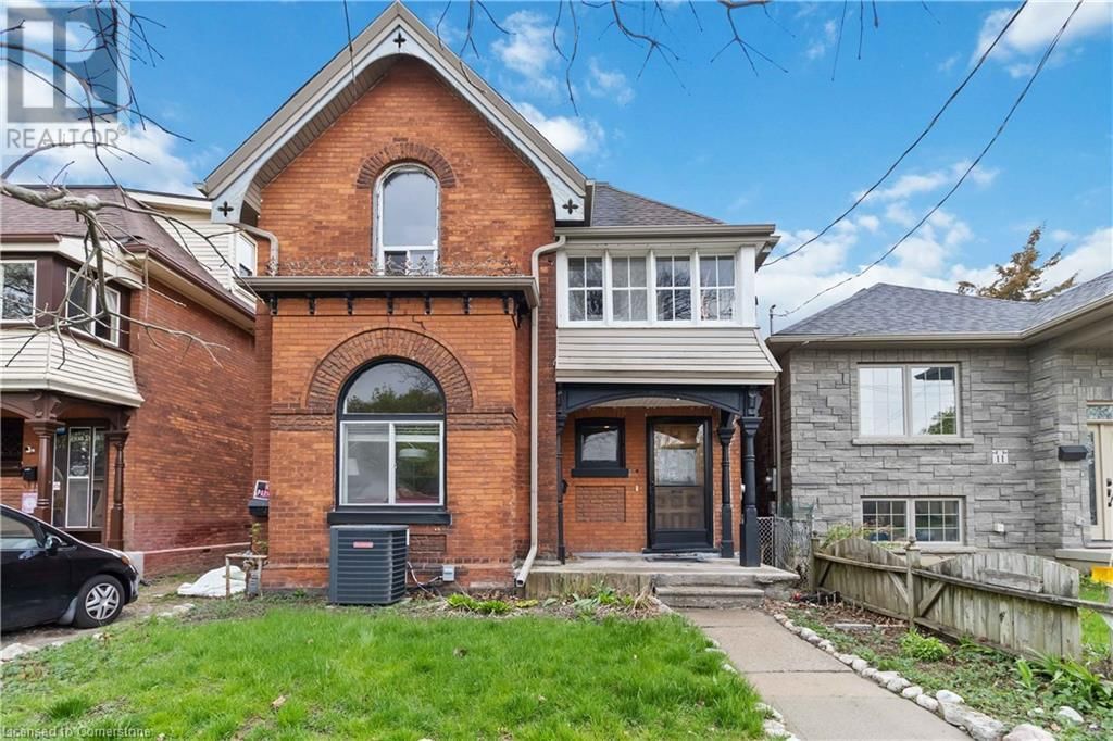 13 SARAH STREET Image 32