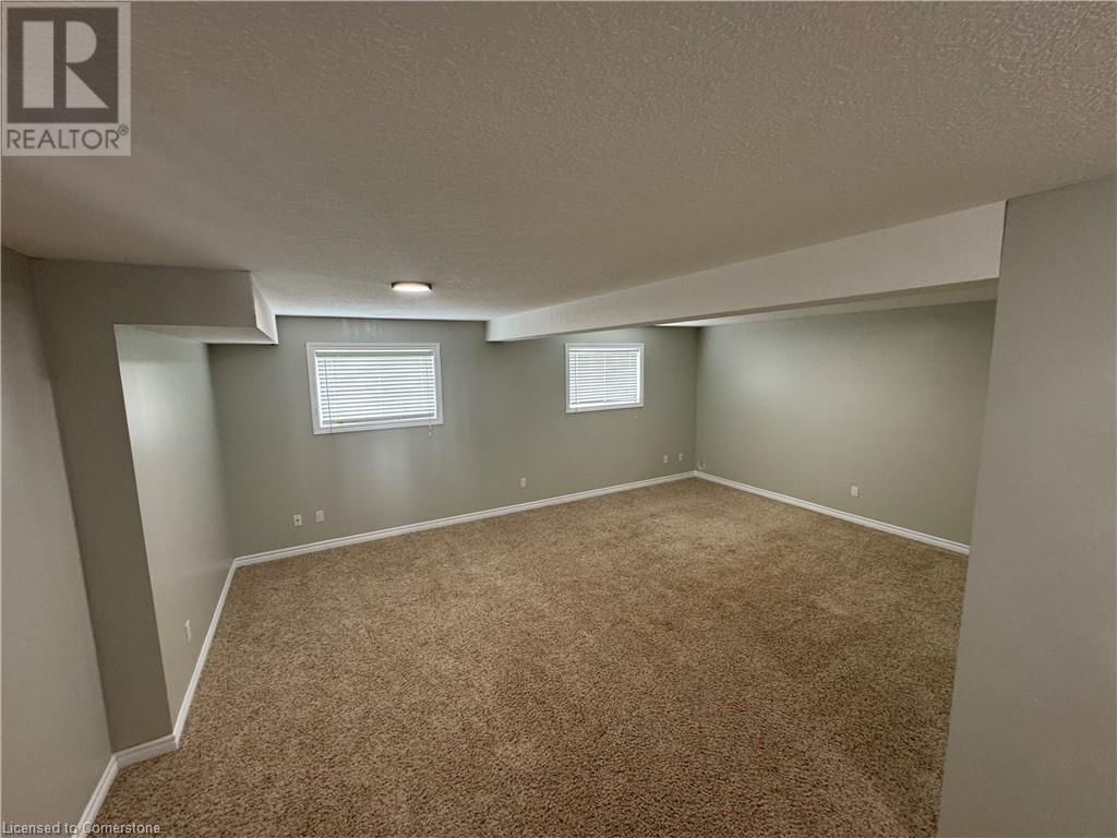 3 LAWRENCE AVENUE Image 12