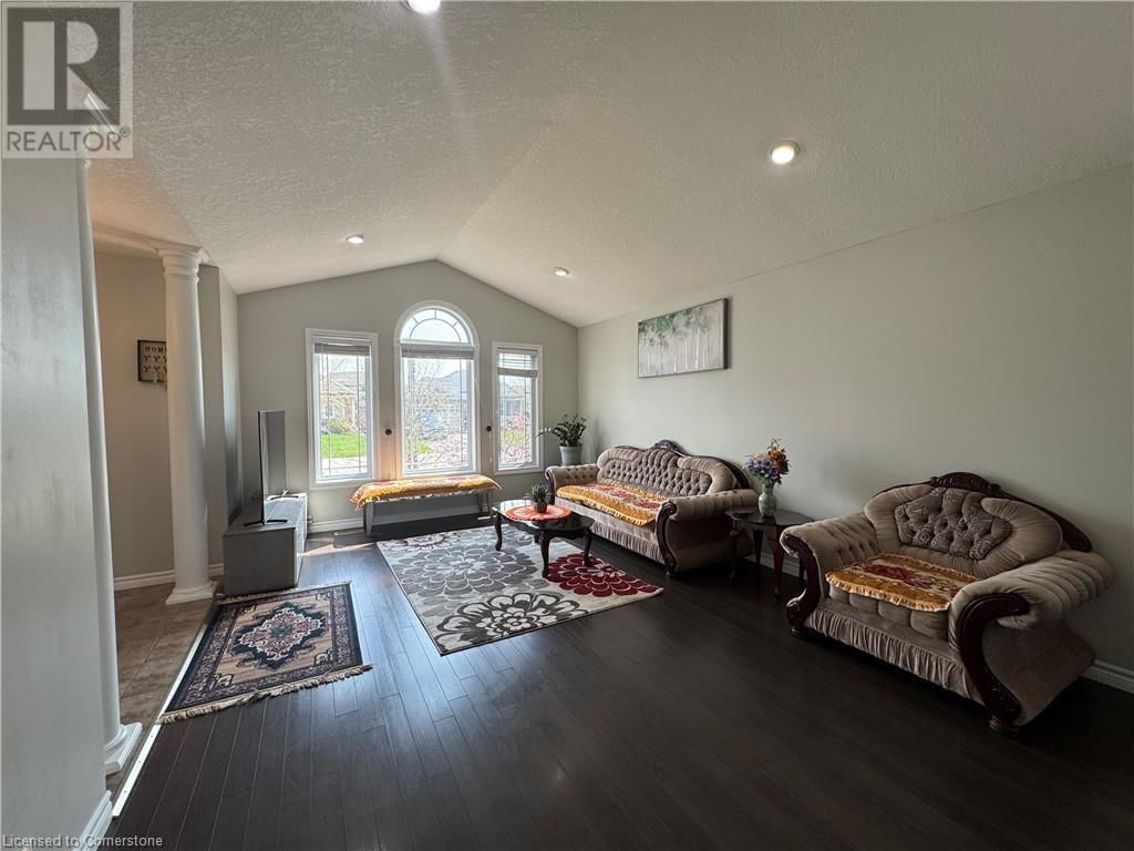 3 LAWRENCE AVENUE Image 5