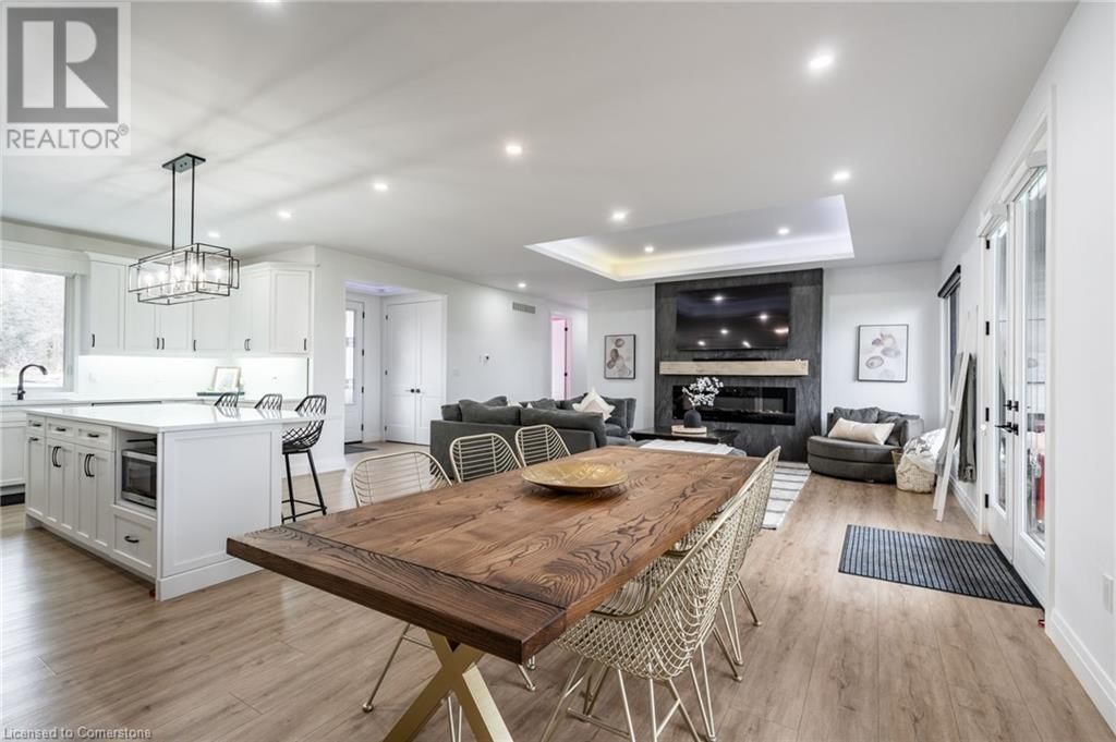 1266 COLBORNE STREET WEST Image 10