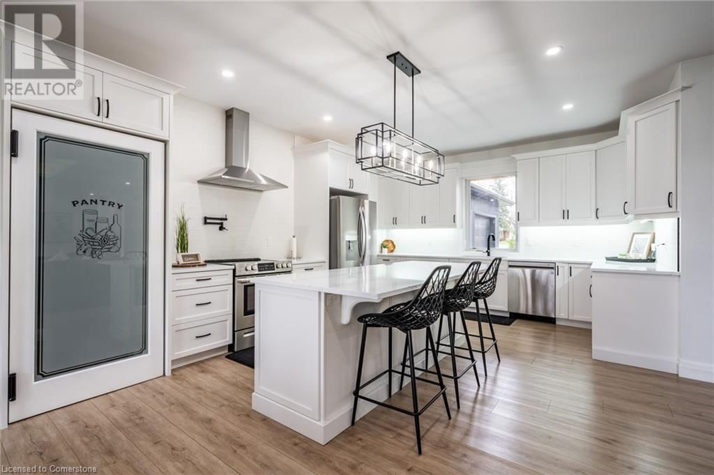 1266 COLBORNE STREET WEST Image 11